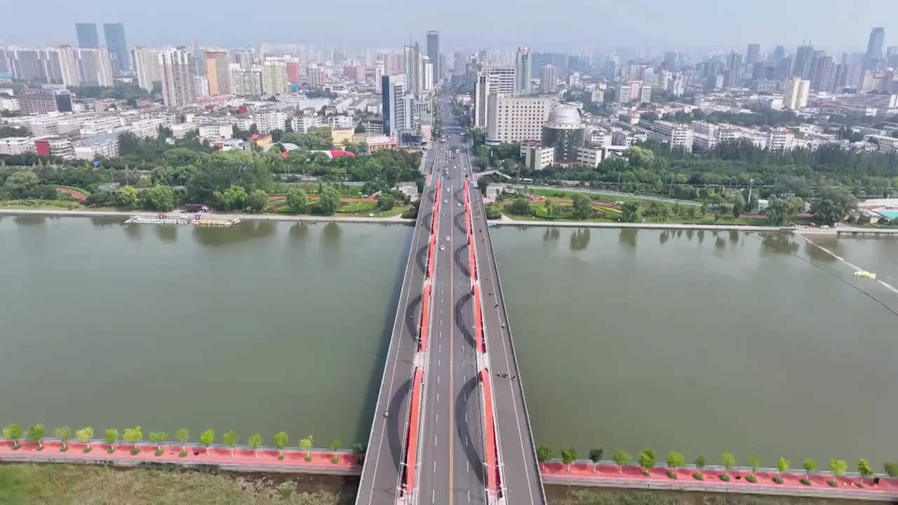 航拍山西太原汾河漪汾桥城市风光视频素材