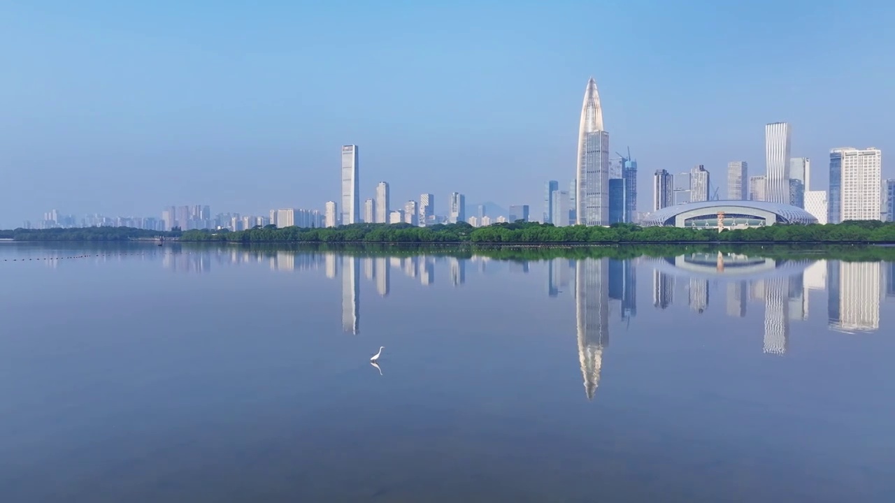 深圳湾南山CBD海面倒影视频素材