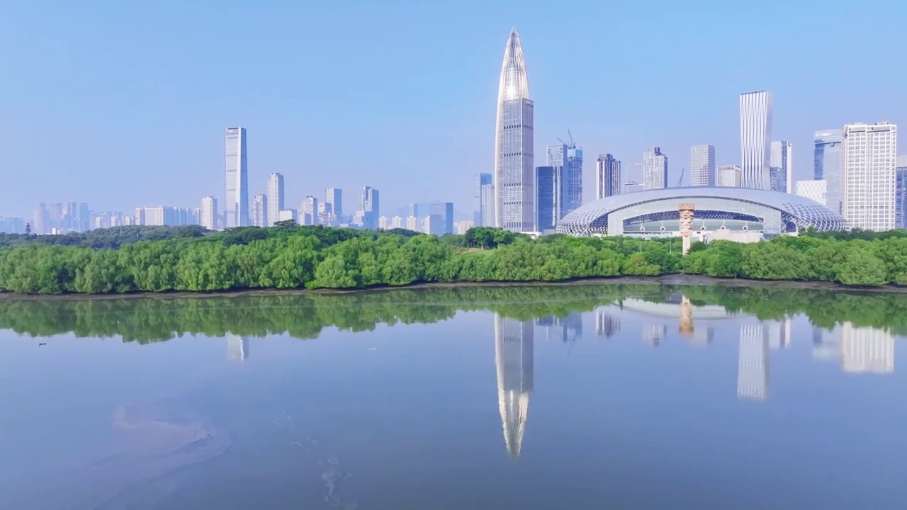 深圳湾南山CBD建筑群海面倒影视频素材