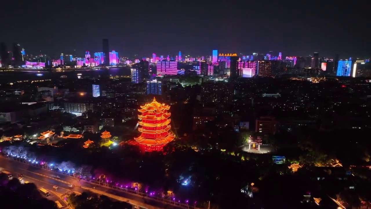 航拍湖北武汉黄鹤楼夜景旅游景点古建筑历史城市风光视频素材