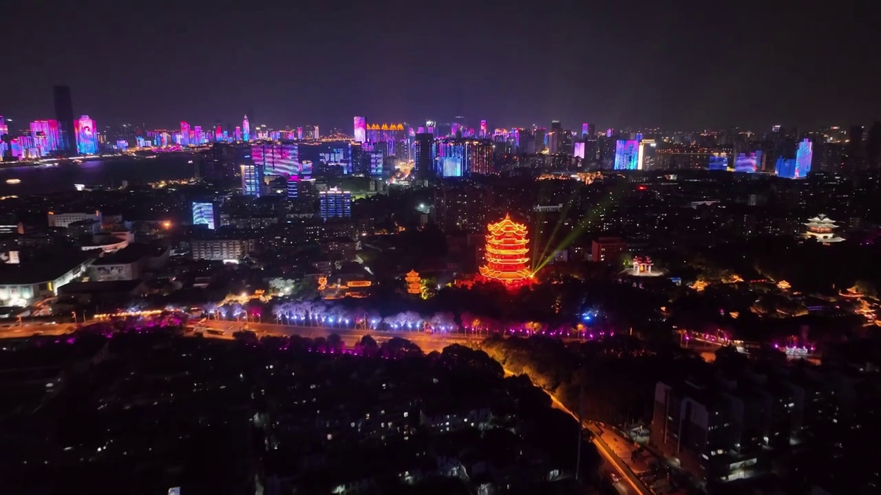 航拍湖北武汉黄鹤楼夜景旅游景点古建筑历史城市风光视频素材