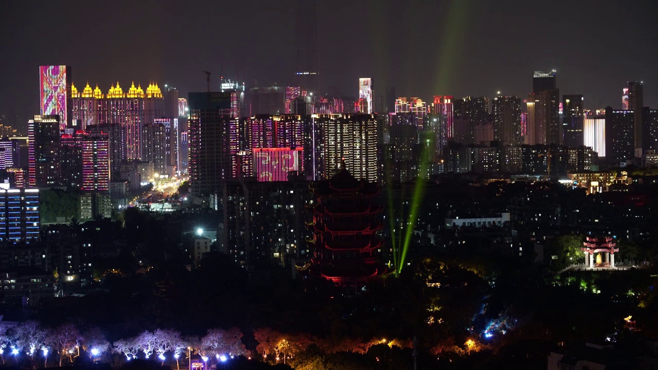 航拍湖北武汉黄鹤楼夜景旅游景点古建筑历史城市风光视频素材