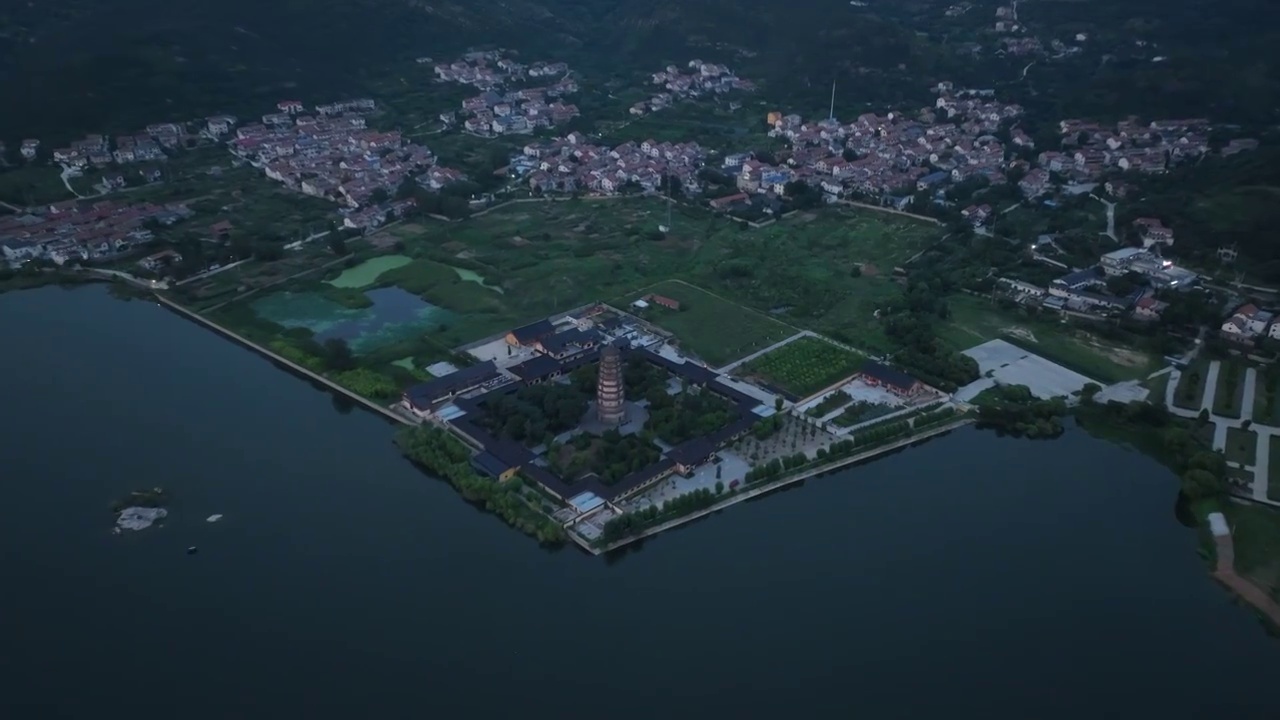 江苏省连云港市海州区花果山大圣湖海清寺阿育王塔视频素材