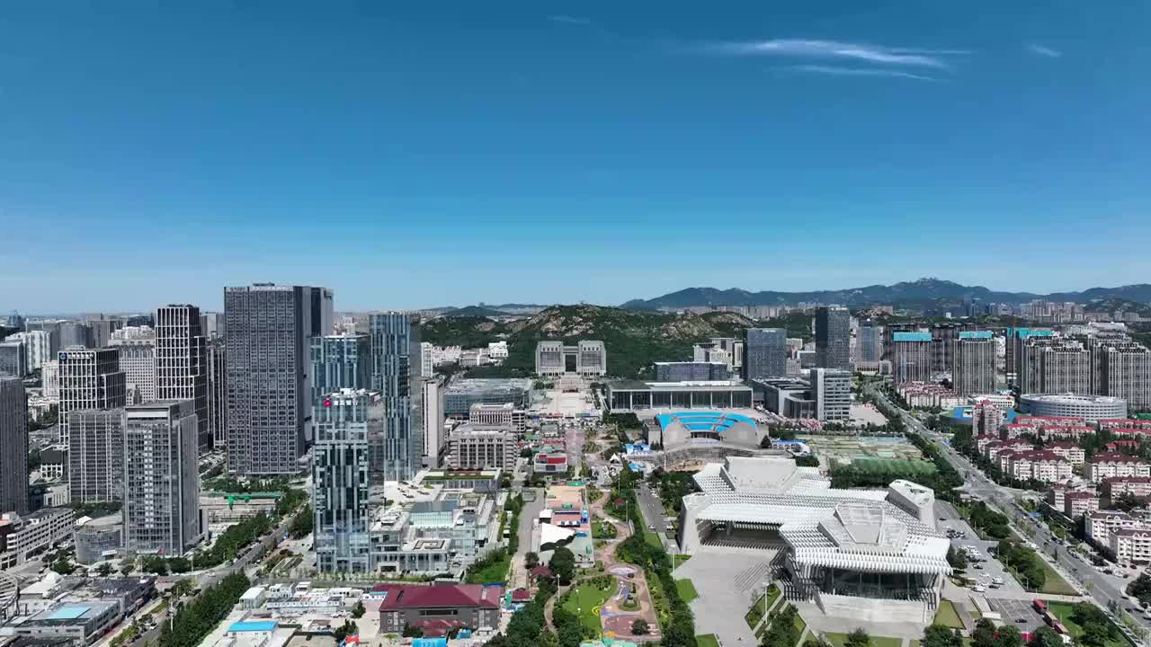 青岛崂山区金家岭金融区城市天际线视频素材