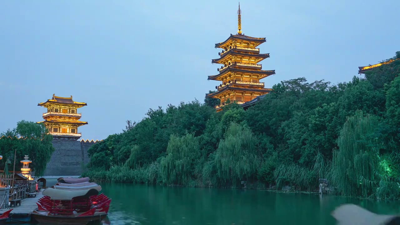 延时摄影湖北襄阳唐城青龙寺夜景视频素材