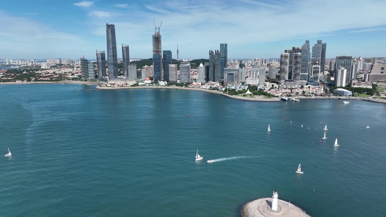 青岛浮山湾奥帆中心城市天际线航拍视频素材