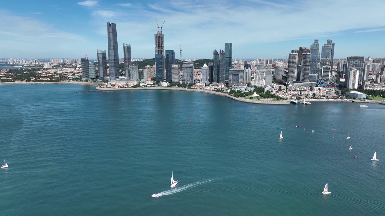 青岛浮山湾奥帆中心城市天际线航拍视频素材