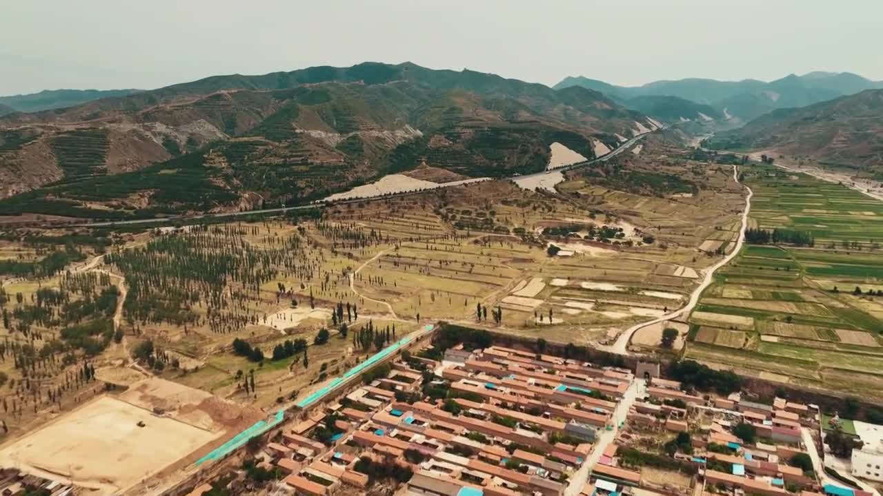 山西朔州广武长城大气航拍风景（合集）视频素材画面4