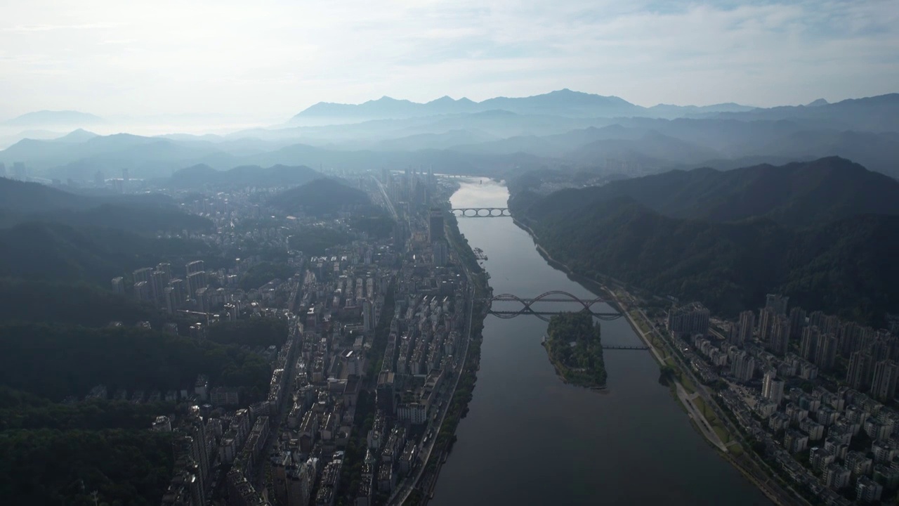 航拍杭州建德新安江自然风光视频素材