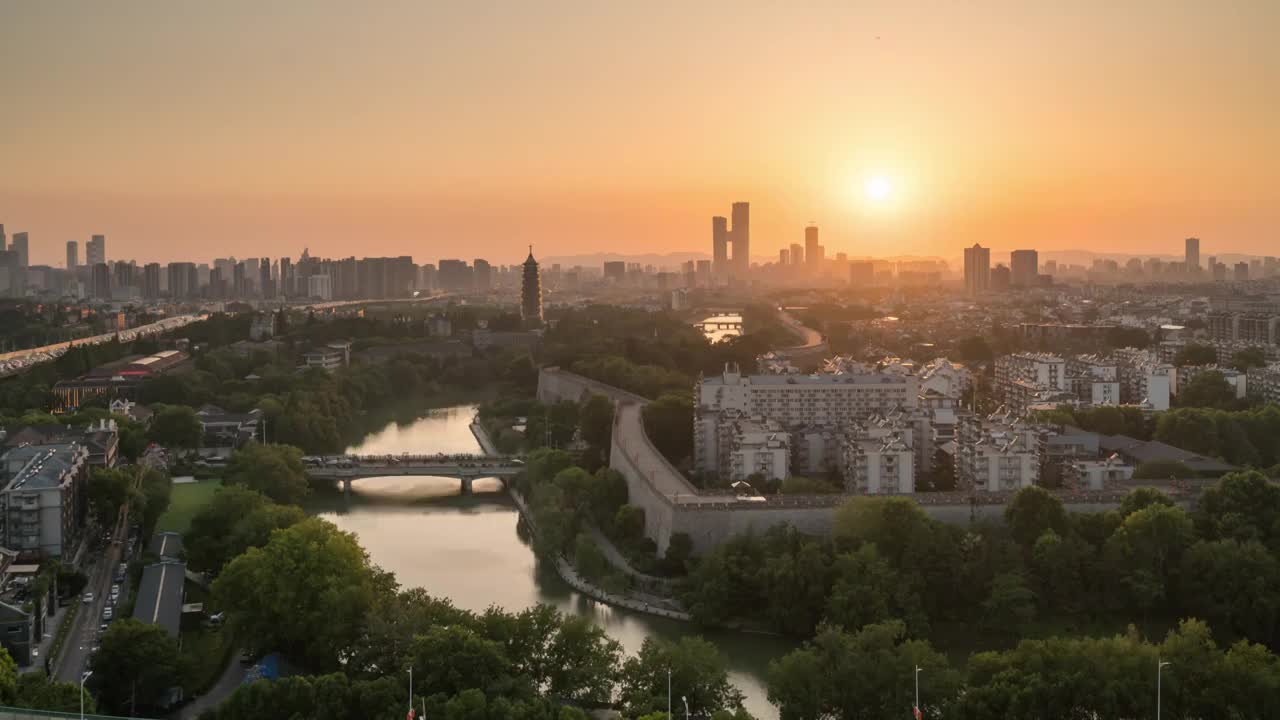 南京秦淮河与城市日落延时视频素材