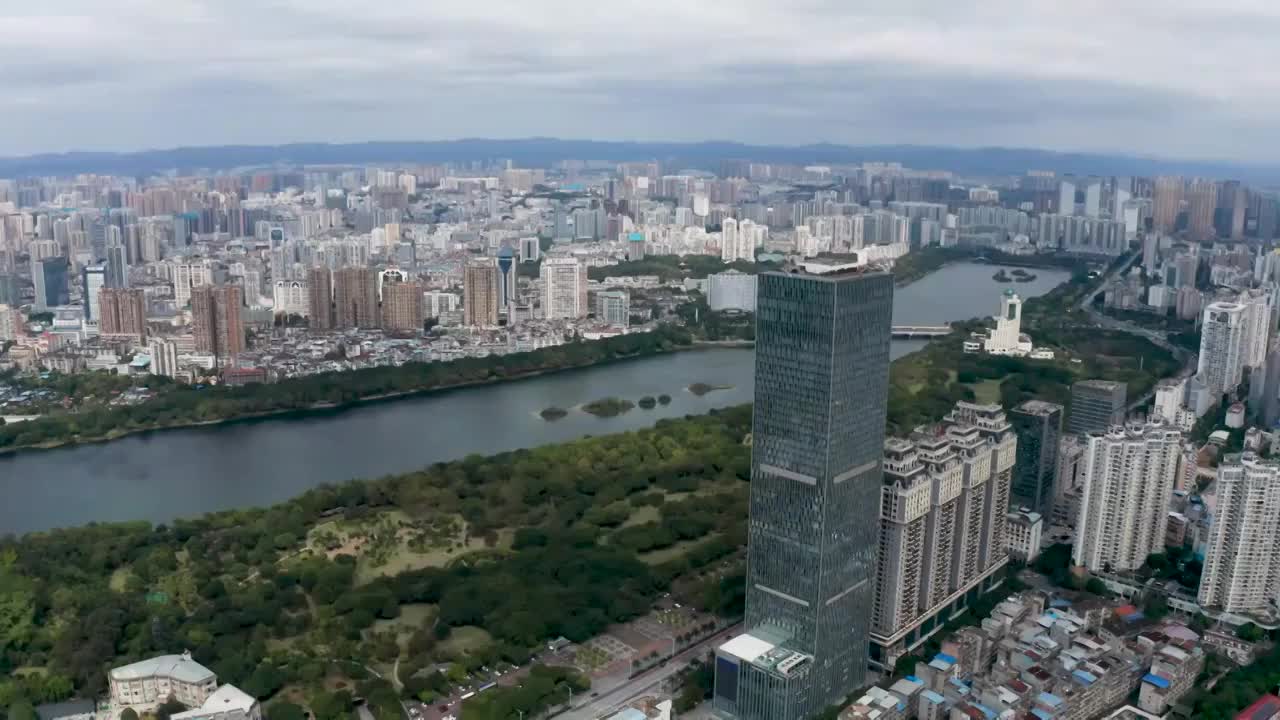 南宁市南湖公园航拍风光视频素材