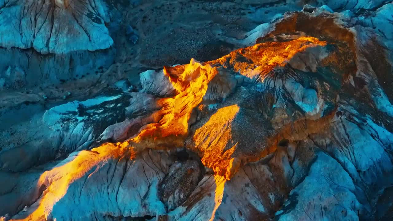 雅丹地貌五彩滩航拍视频素材