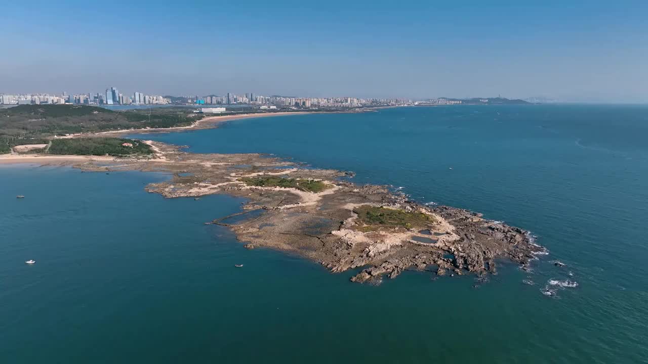 青岛海岸线   连三岛视频素材