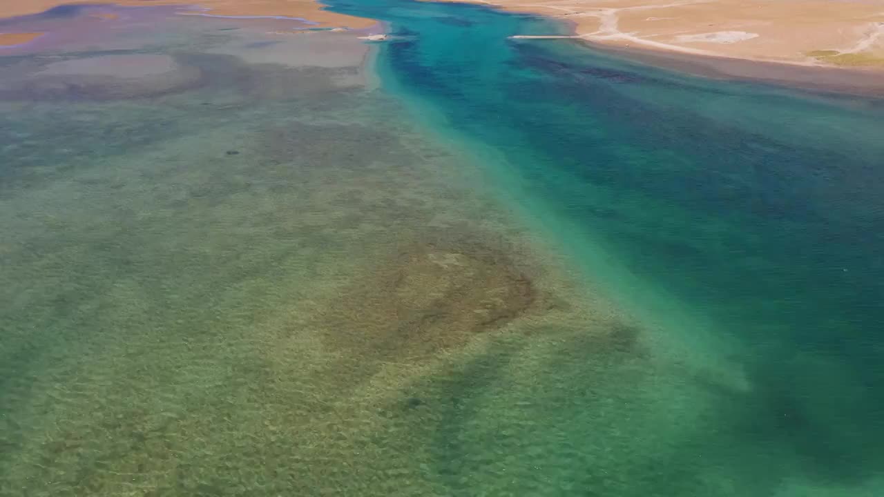 航拍那曲无名河的水色视频素材