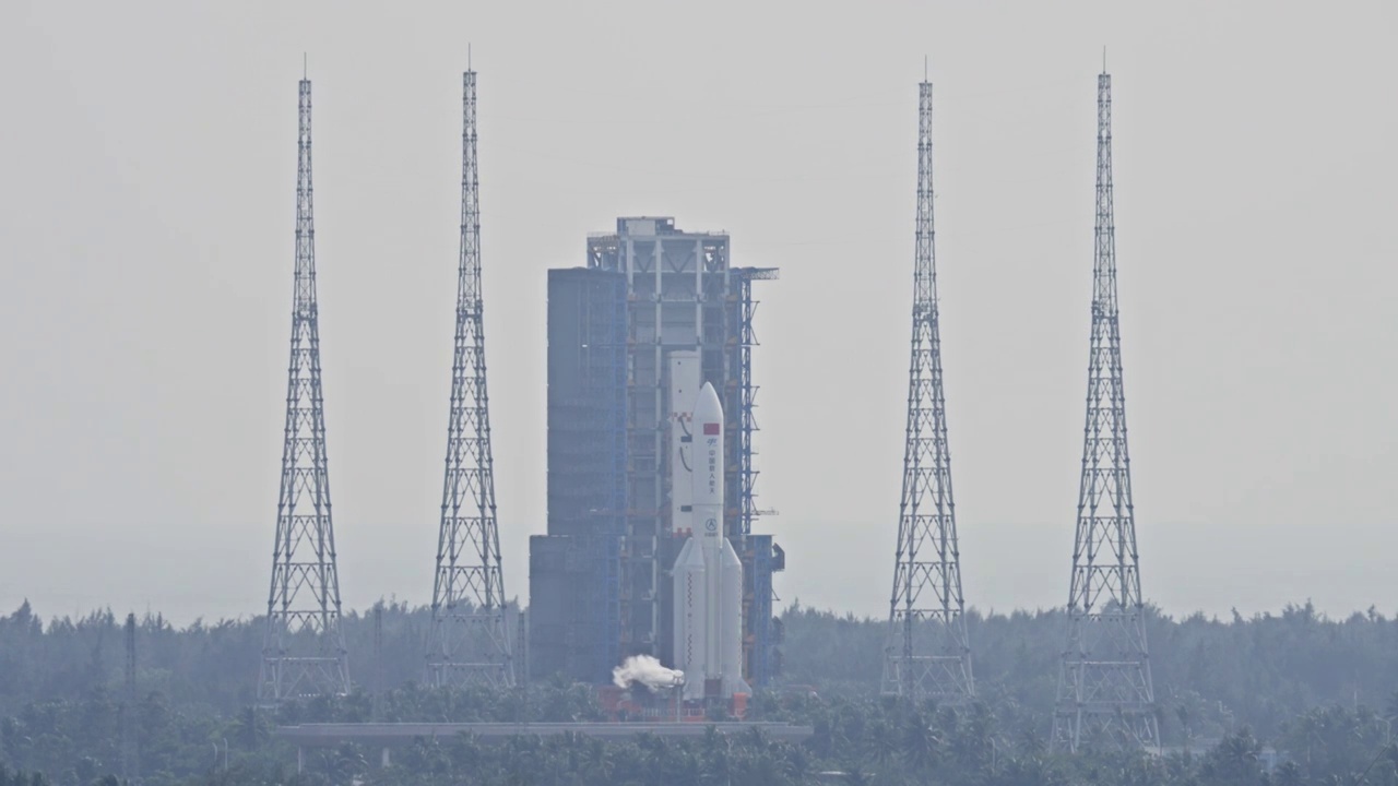 中国空间站梦天实验舱塔架打开延时视频素材