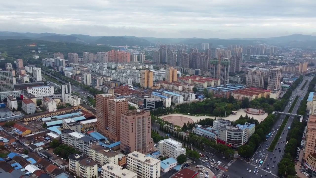 晋城 凤西广场 凤台西街 西秀园 黄河大厦 安泰大厦 儿童公园视频素材