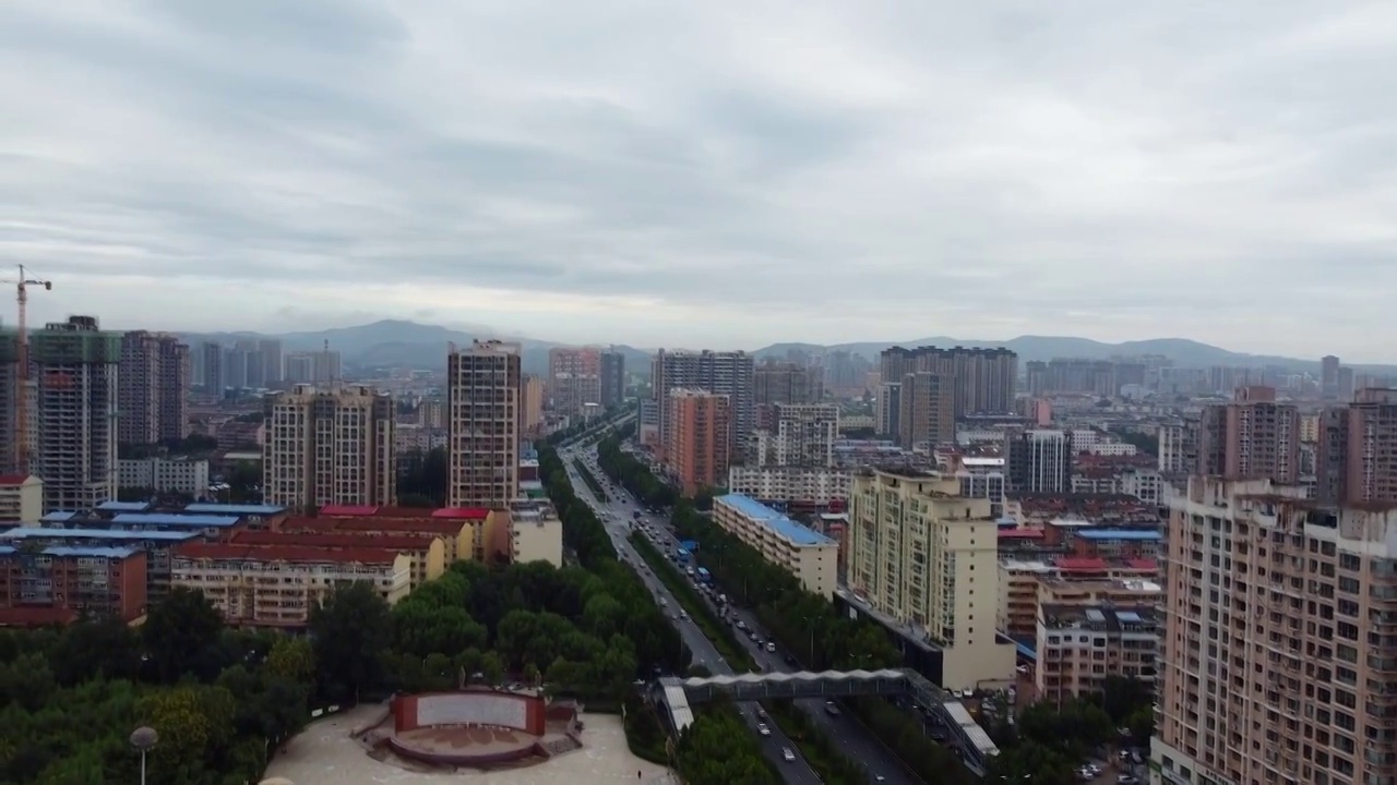 晋城 凤西广场 凤台西街 西秀园 黄河大厦 安泰大厦 儿童公园视频素材