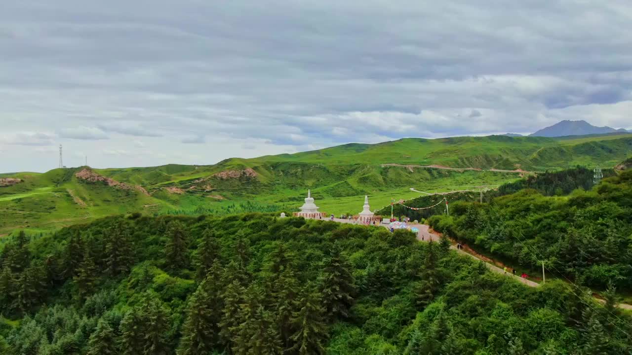 河西走廊马蹄寺白塔视频素材