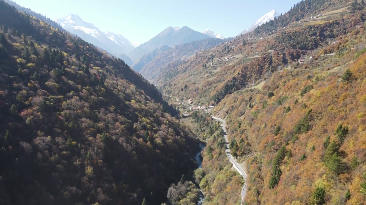 三奥雪山航拍风光视频素材