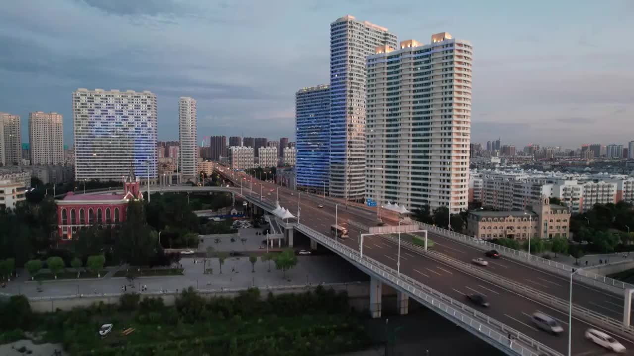 哈尔滨松浦大桥城市夜景航拍视频素材