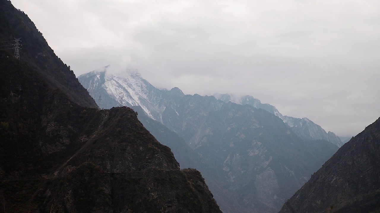 湖边山视频素材