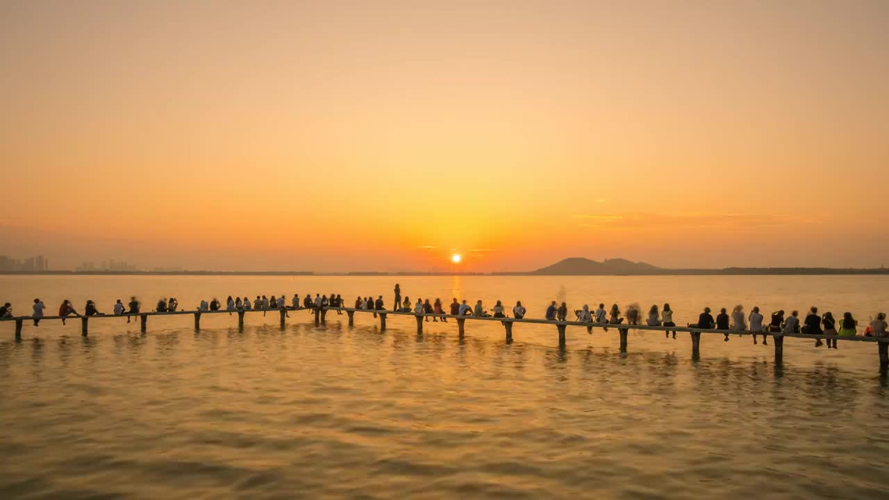 东湖凌波门观日出视频素材