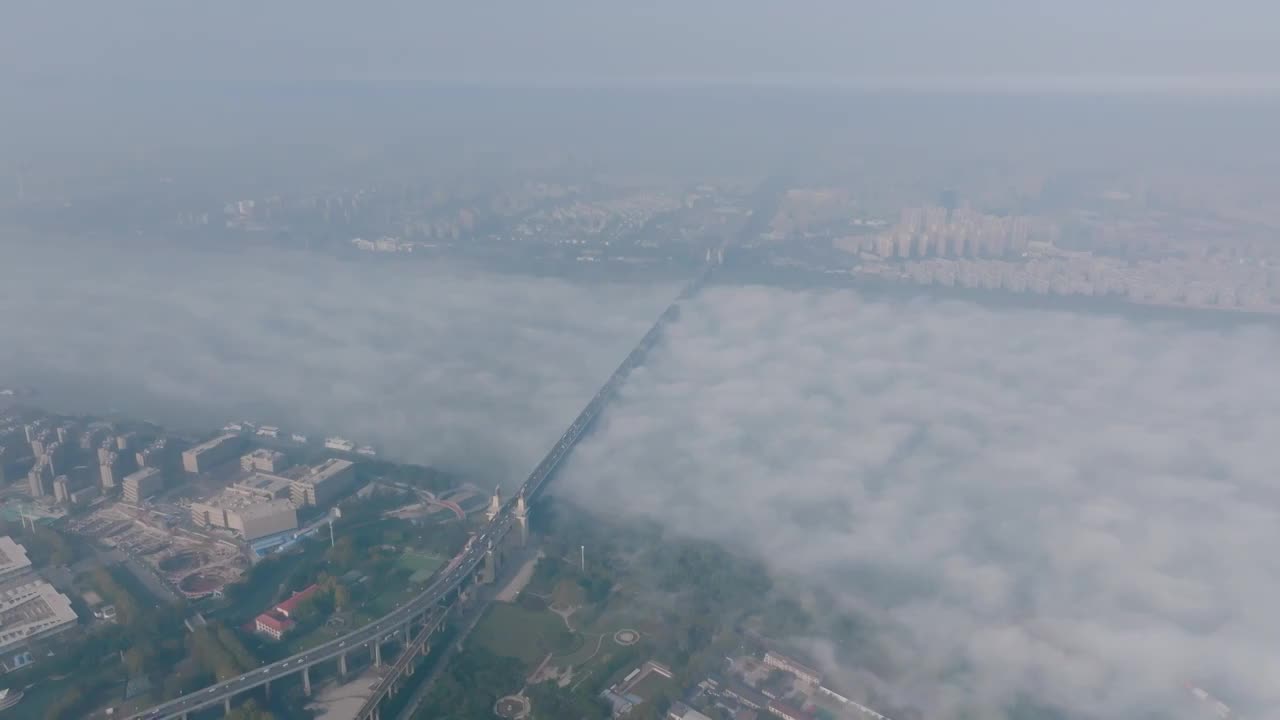 航拍云海中的南京长江大桥风光视频素材