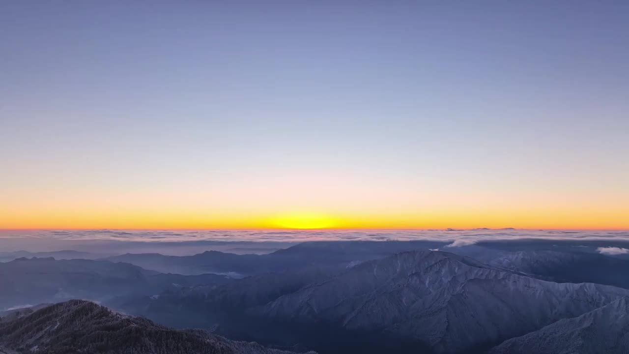 黎明时分的地平线视频素材