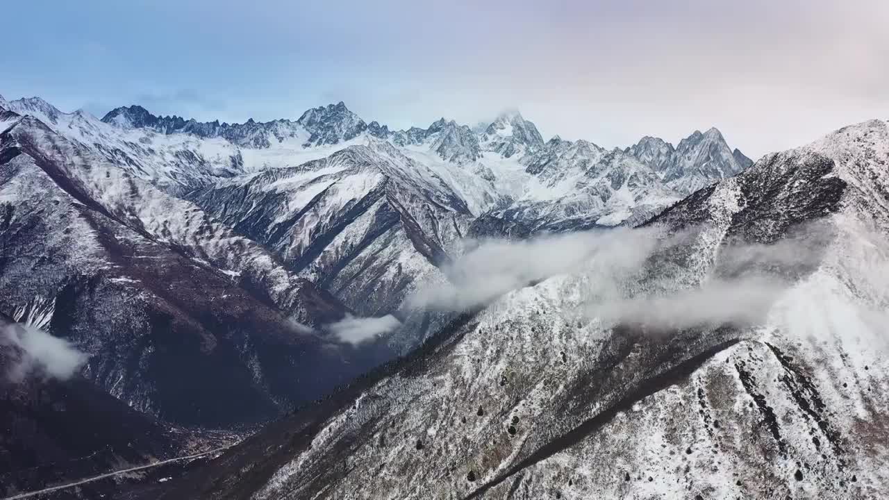 川西贡嘎群山航拍视频素材