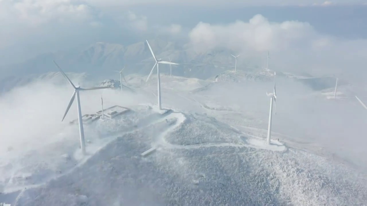 浙江东阳东白山雪景风车云海航拍延时摄影视频素材