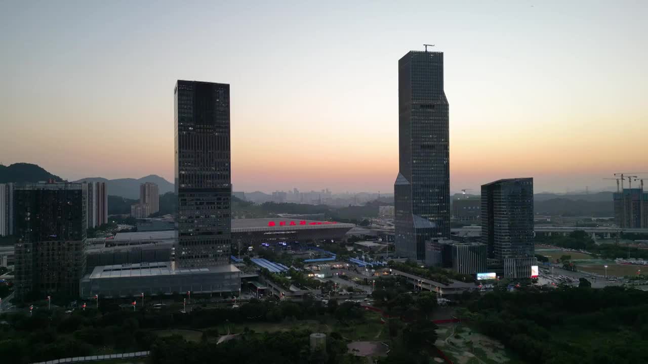 深圳北站夜景夕阳航拍视频素材