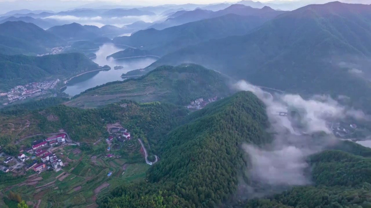 浙江东阳天山云海风光航拍延时摄影视频素材