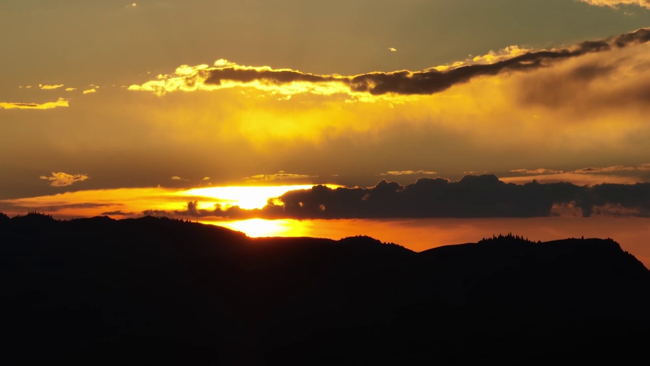 航拍唯美夕阳视频素材