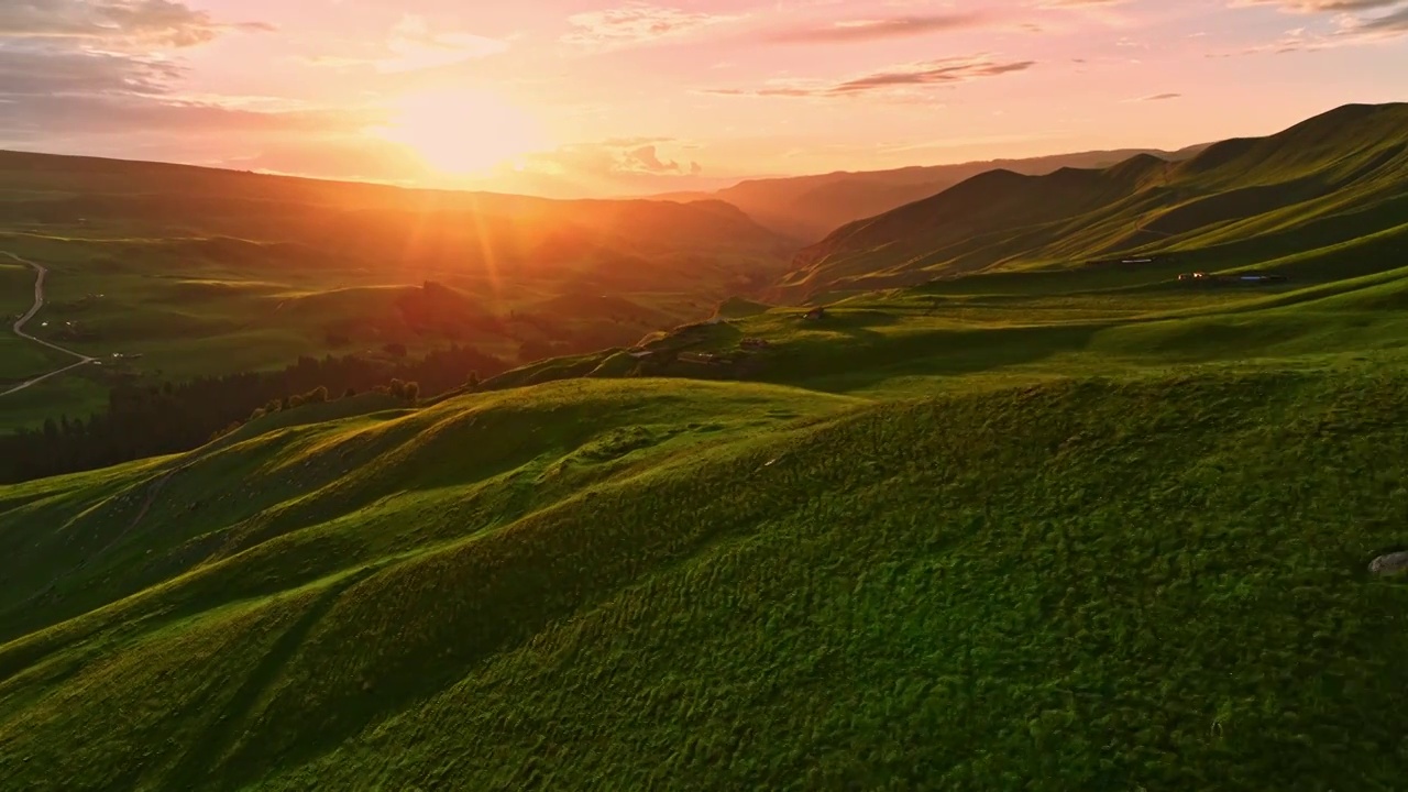 航拍草原唯美夕阳视频素材