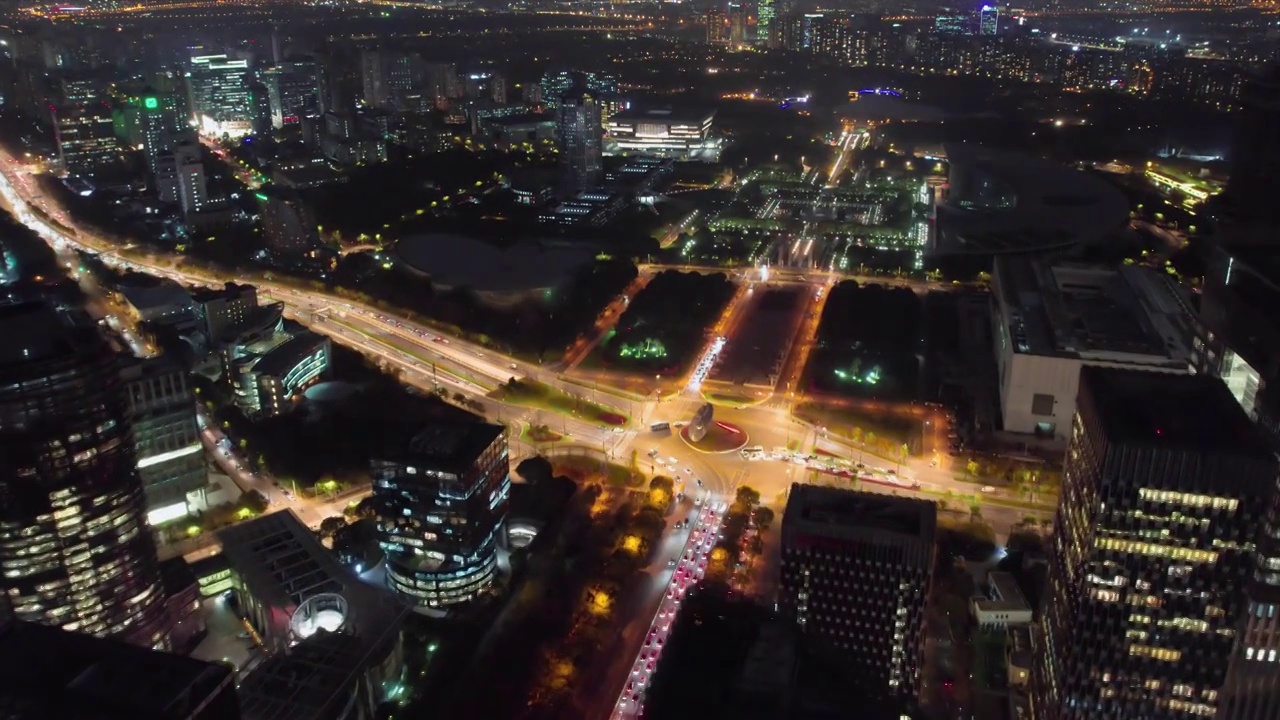 上海浦东新区世纪大道夜景航拍视频素材