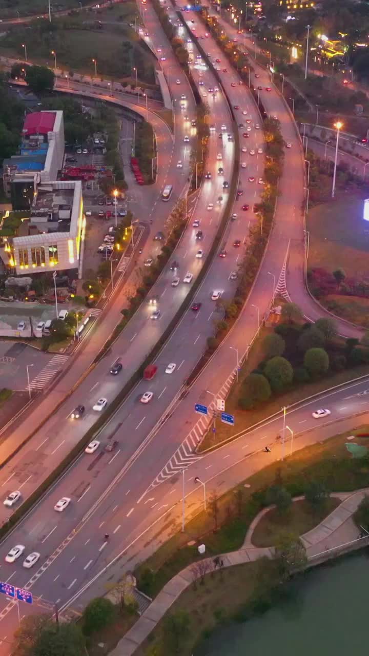 航拍湖南长沙西二环夜景车流视频素材