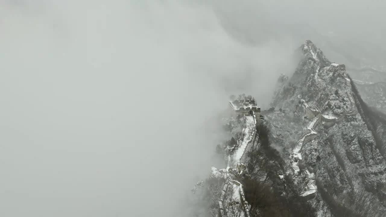 雪中箭扣长城视频素材