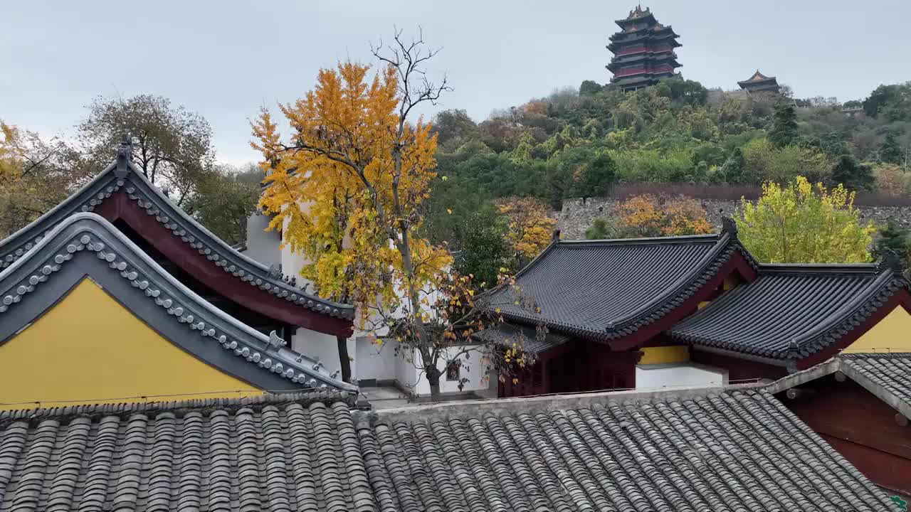 静海寺与阅江楼视频素材