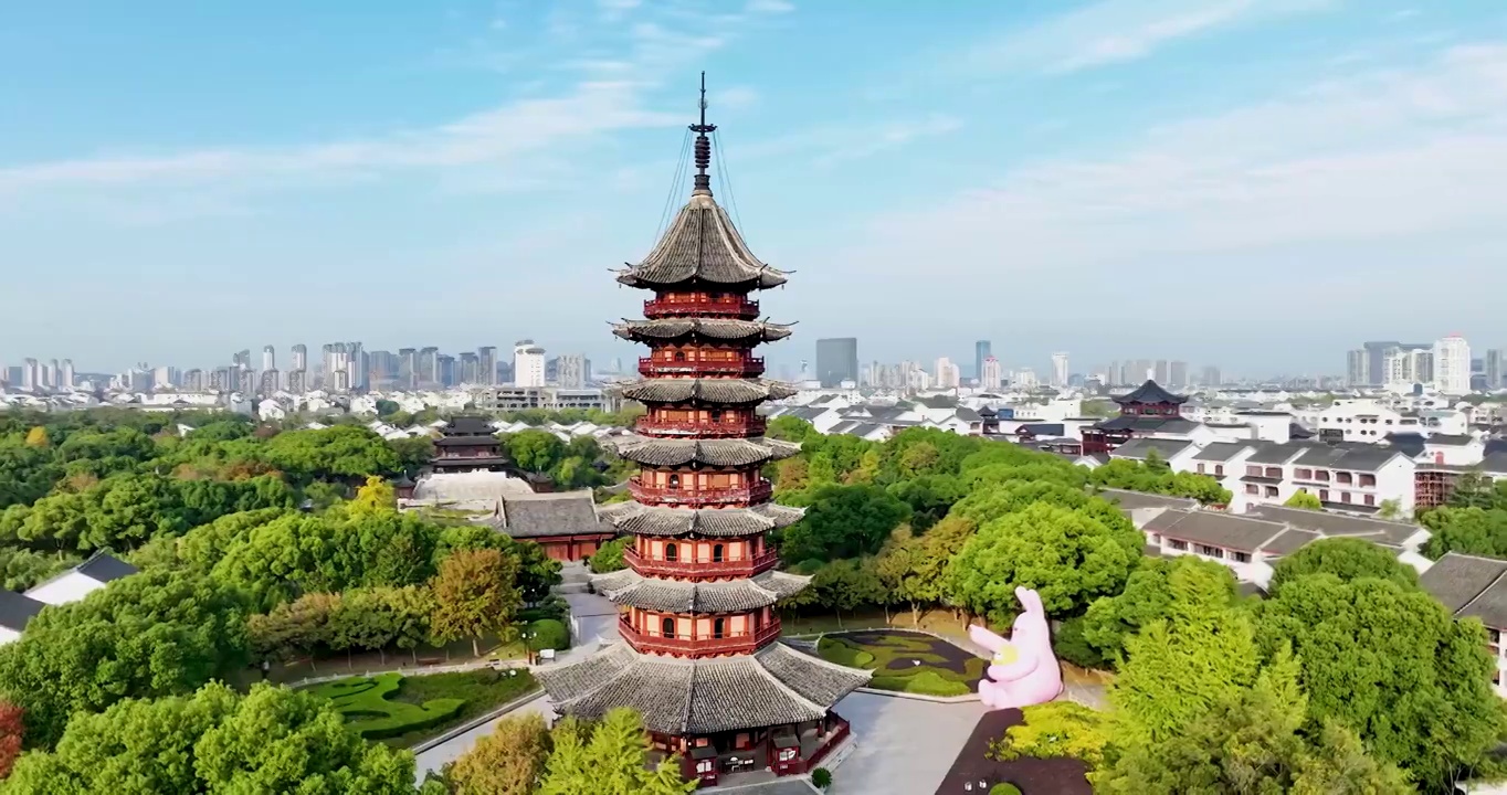 江苏苏州盘门景区秋季航拍视频素材