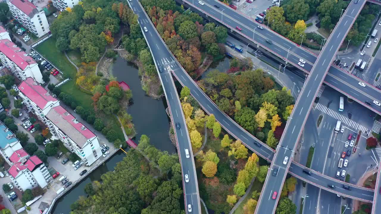 苏州官渡里立交秋色航拍视频素材