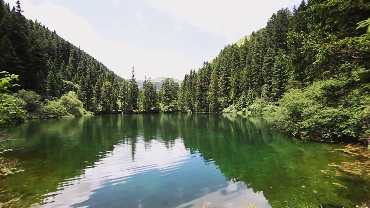 高原上的海子湖泊视频素材