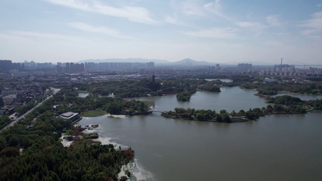 航拍江苏镇静金山寺寺庙宝塔视频素材