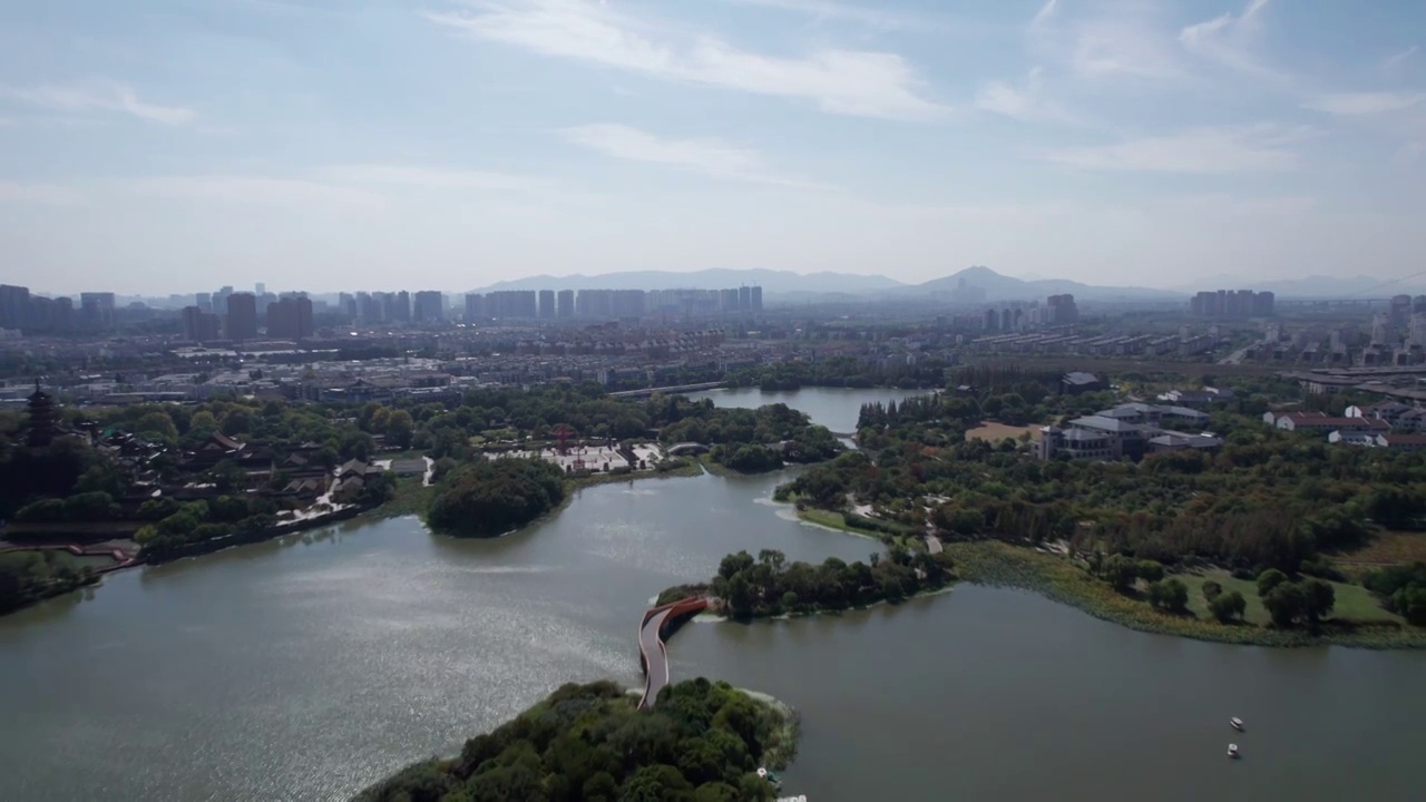 航拍江苏镇静金山寺寺庙宝塔视频素材