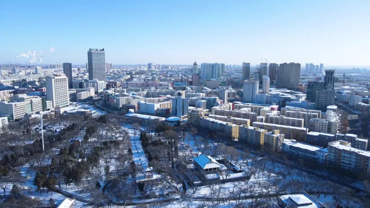 雪后的齐齐哈尔市鸟瞰视频素材