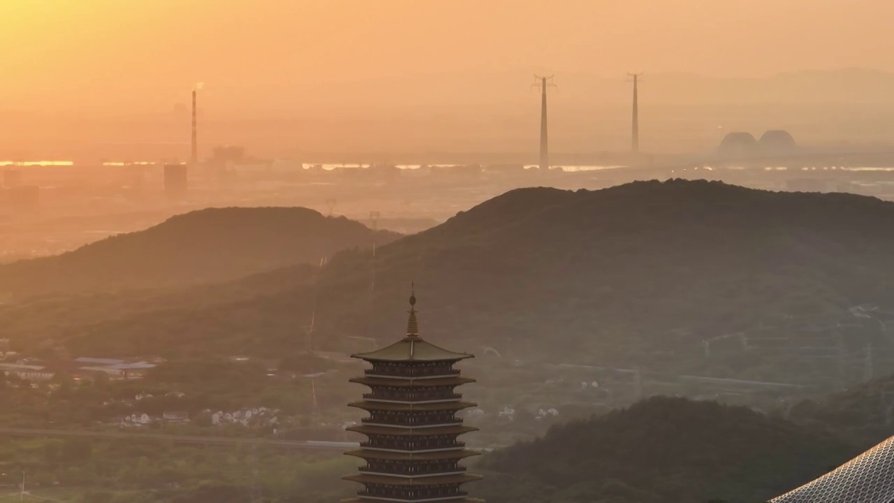 航拍南京地标建筑牛首山风景区视频素材