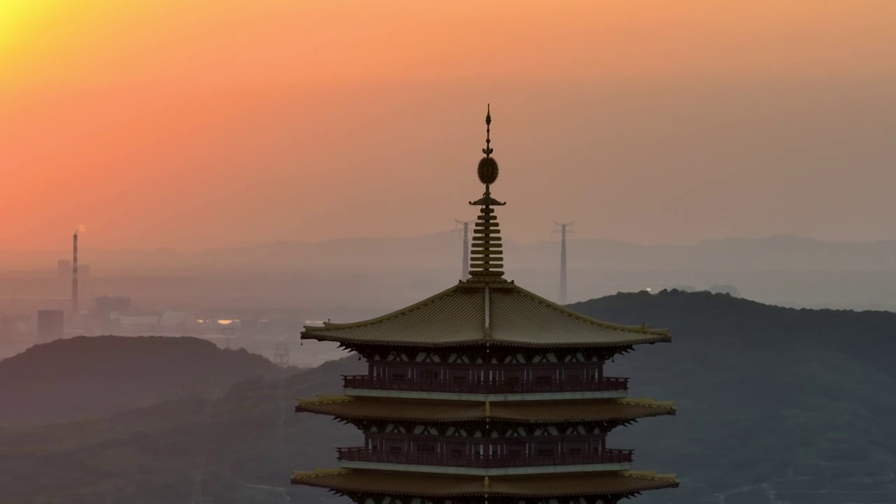 航拍南京地标建筑牛首山风景区视频素材