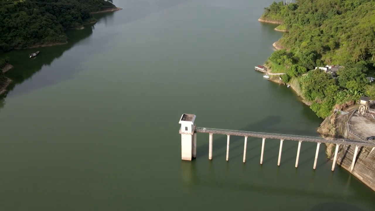 水资源水库饮用水资源绿水青山水源保护视频素材