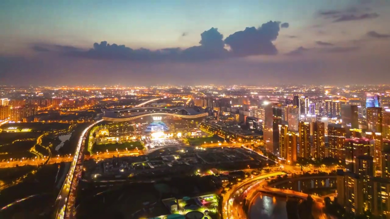 航拍成都高新区世纪城交通道路夜景城市视频素材