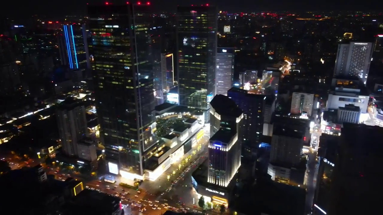 中国成都春熙路夜景航拍视频素材