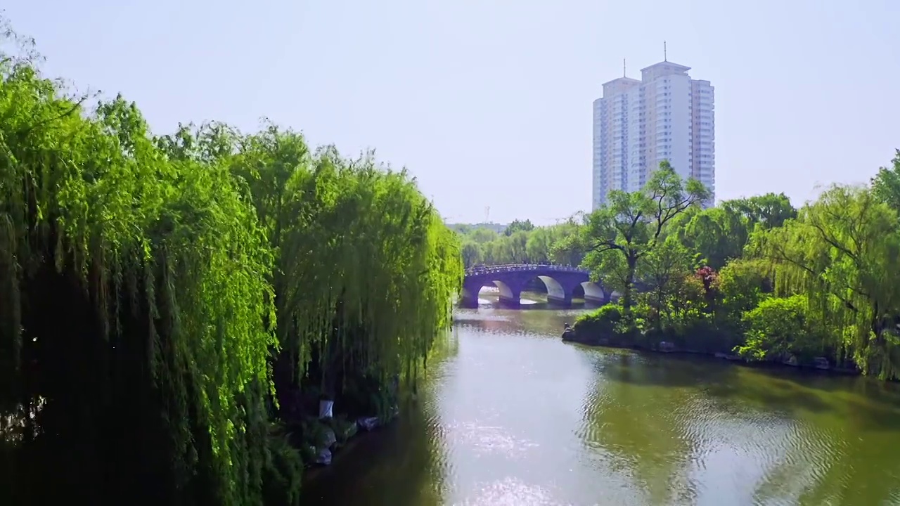 航拍山东省济南市大明湖视频素材